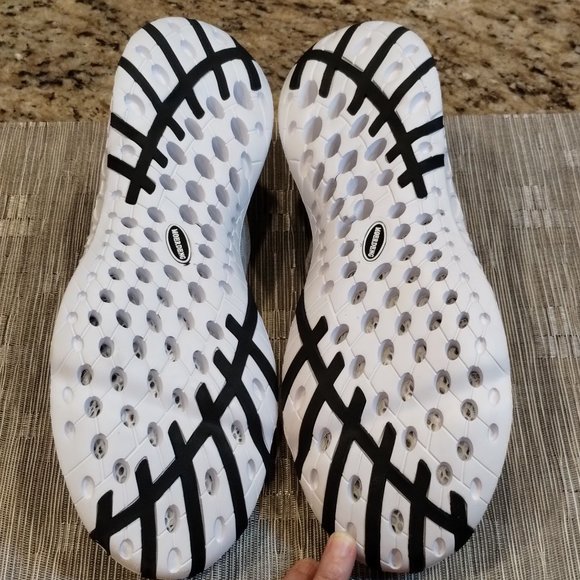 Moerdeng Lightweight Water Shoes Light Grey Quick Dry Size 12 - Picture 9 of 12